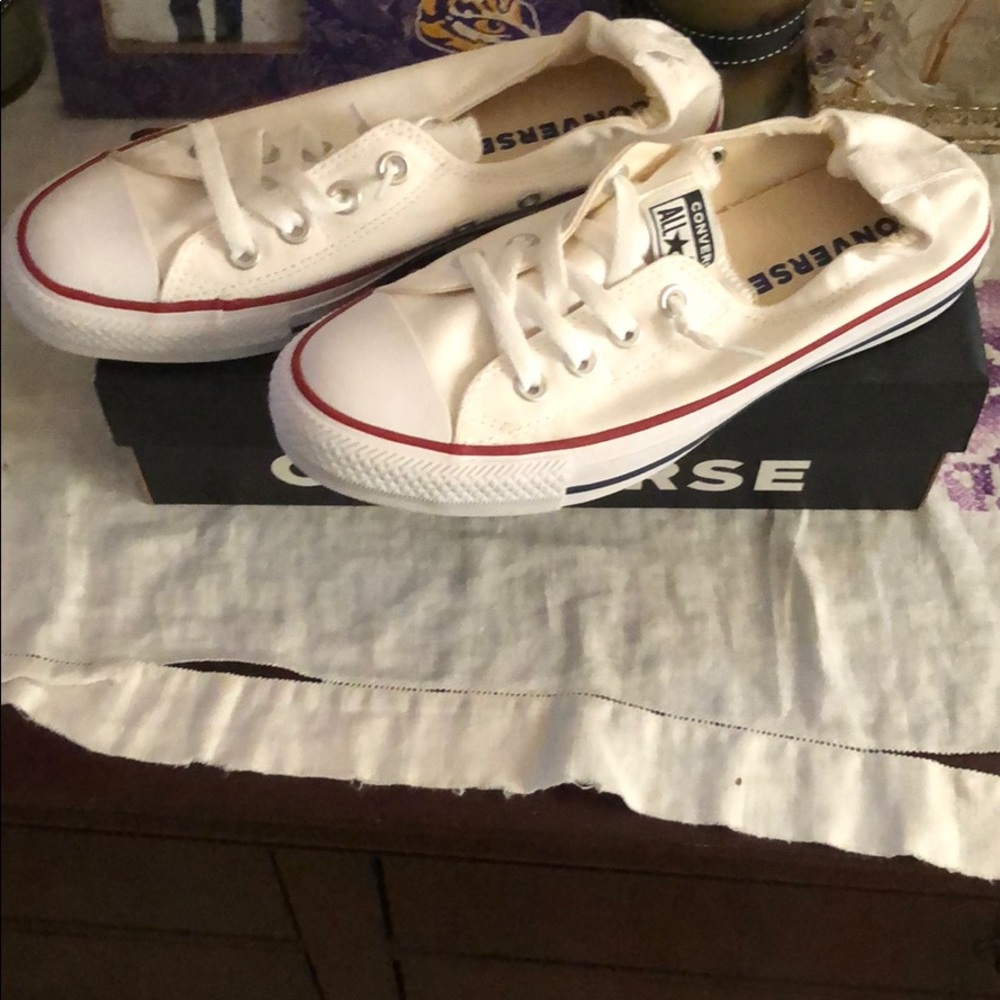 Converse All star Chuck Taylor White Sneakers. 8 - Picture 1 of 3